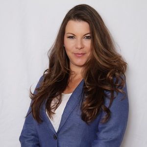 Meet your Posher, Dana